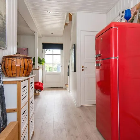 12 Person In Feriehus Børkop