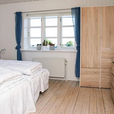 Feriehus 12 Person In